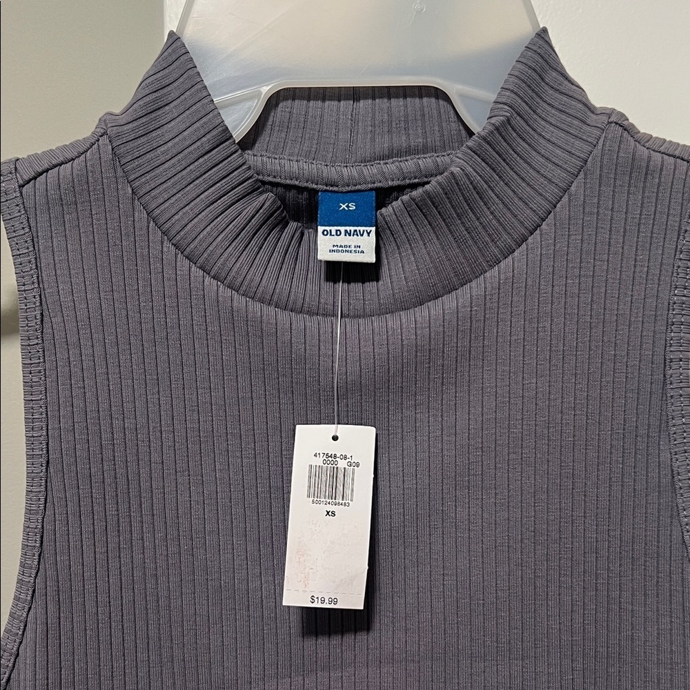 Old Navy Charcoal Ribbed Tank Top - Picture 2 of 2